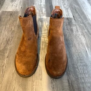 Born Women's Brown Leather Ankle Booties